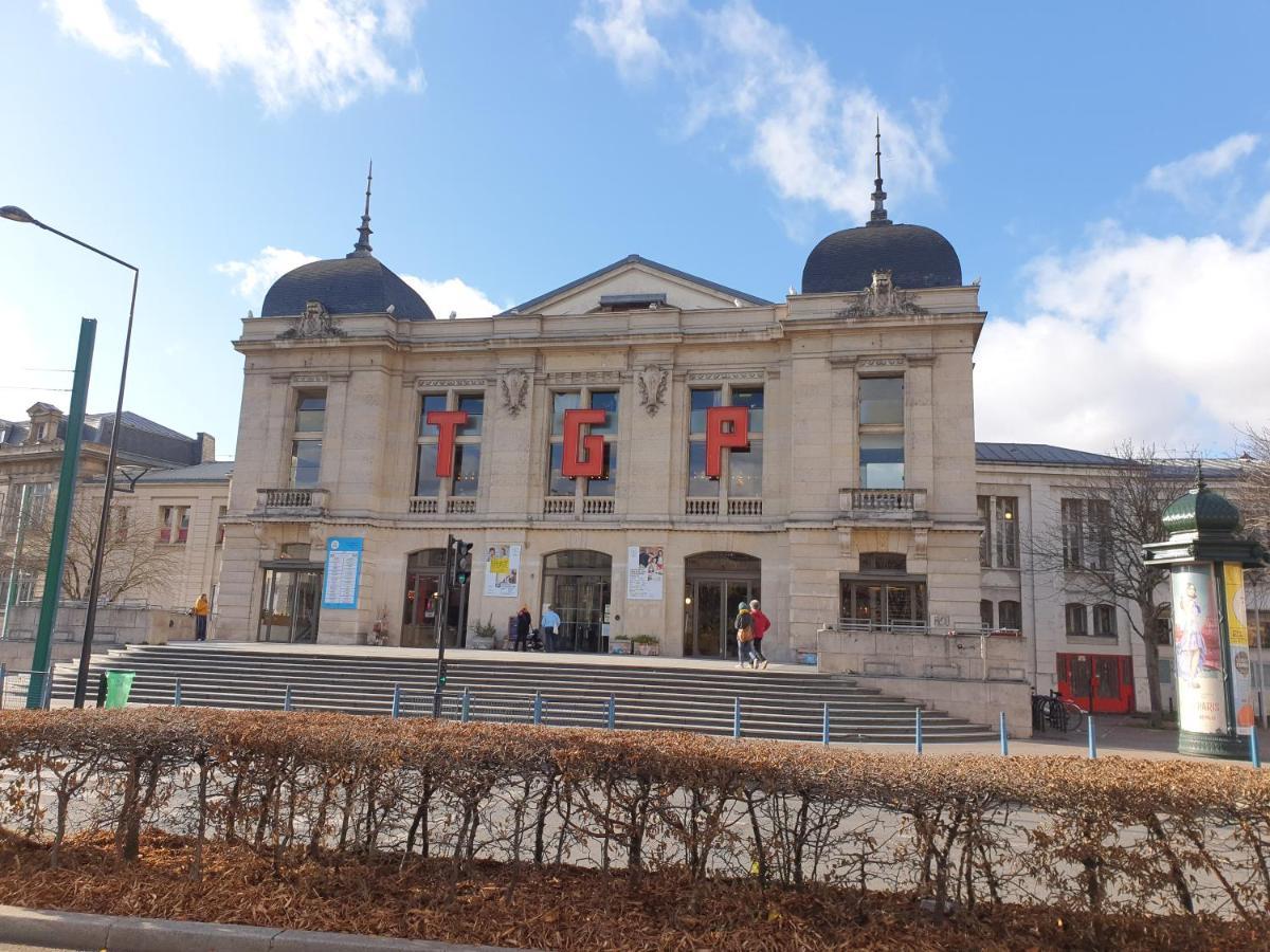 Spacieux Et Calme, Style Parisien, Toutes Commodites, Ideal Pour Un Sejour Authentique Saint-Denis-en-Margeride Exterior foto